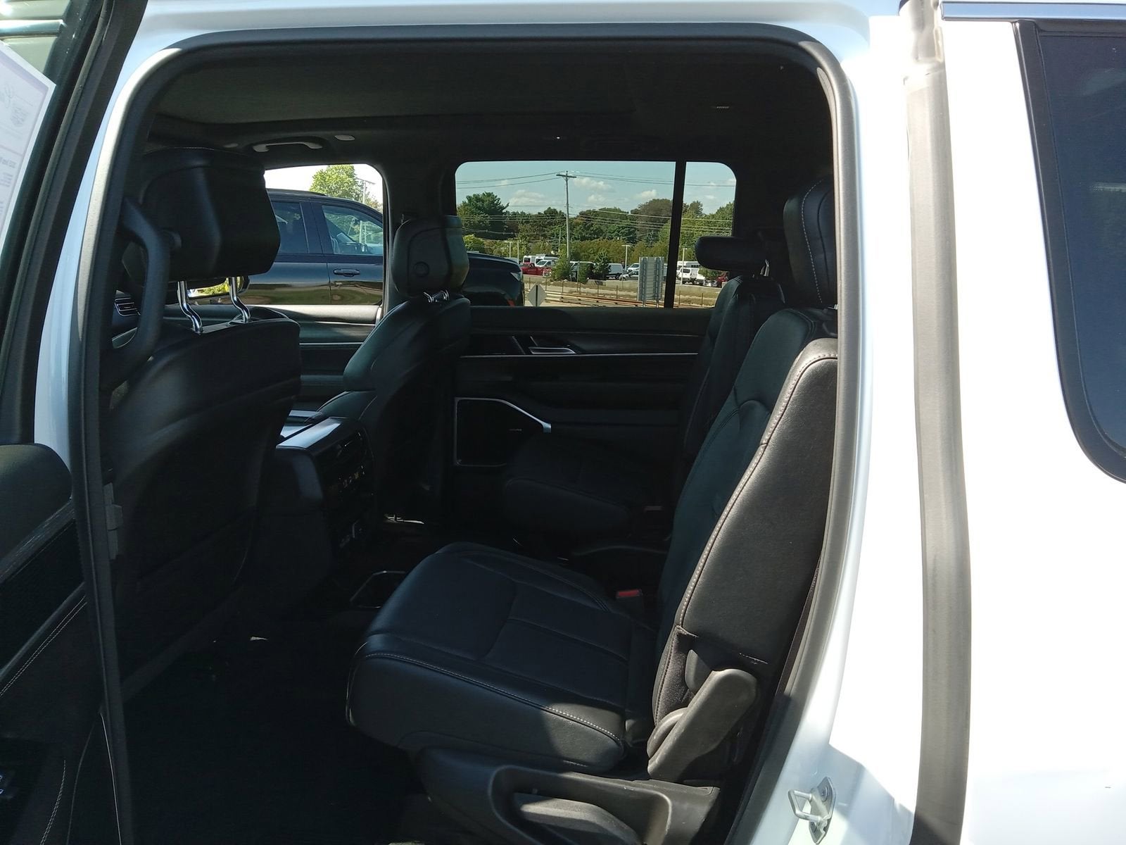 2023 Jeep Wagoneer Series II