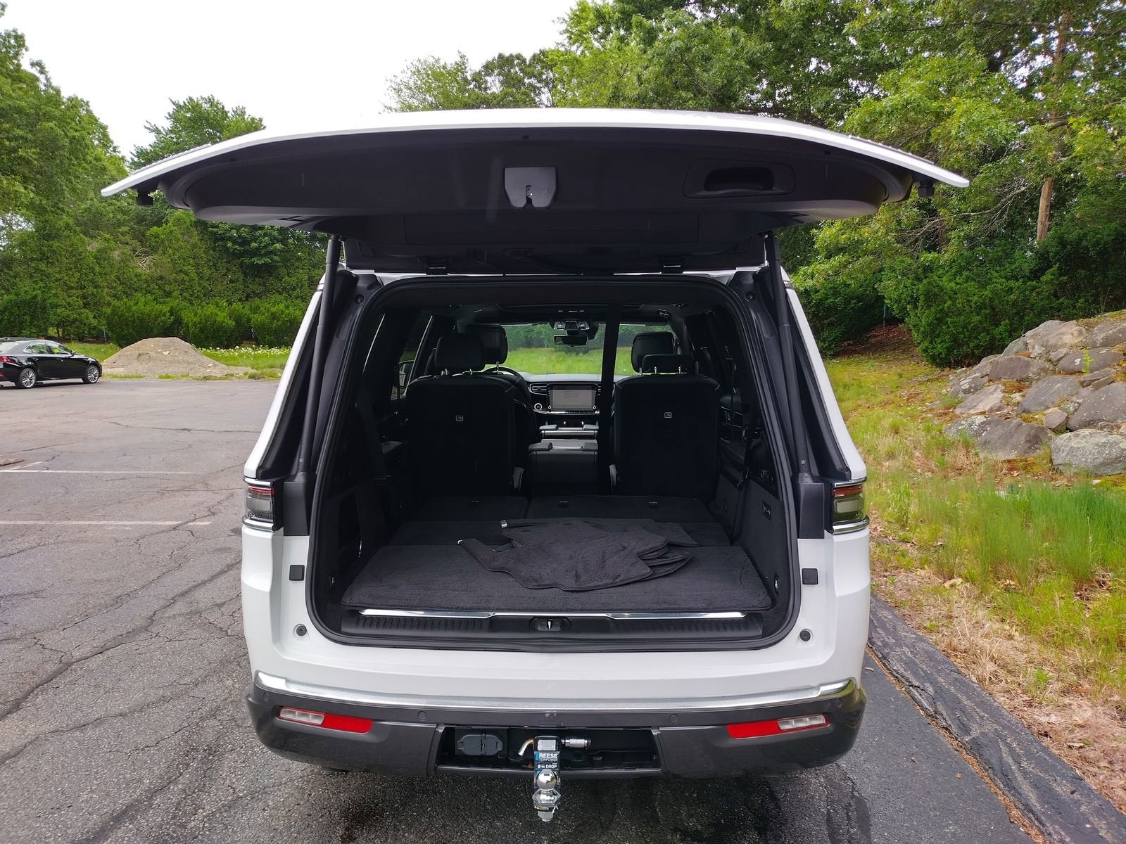 2022 Jeep Grand Wagoneer Series II