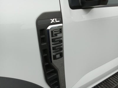 2023 Ford Super Duty F-550 DRW XL