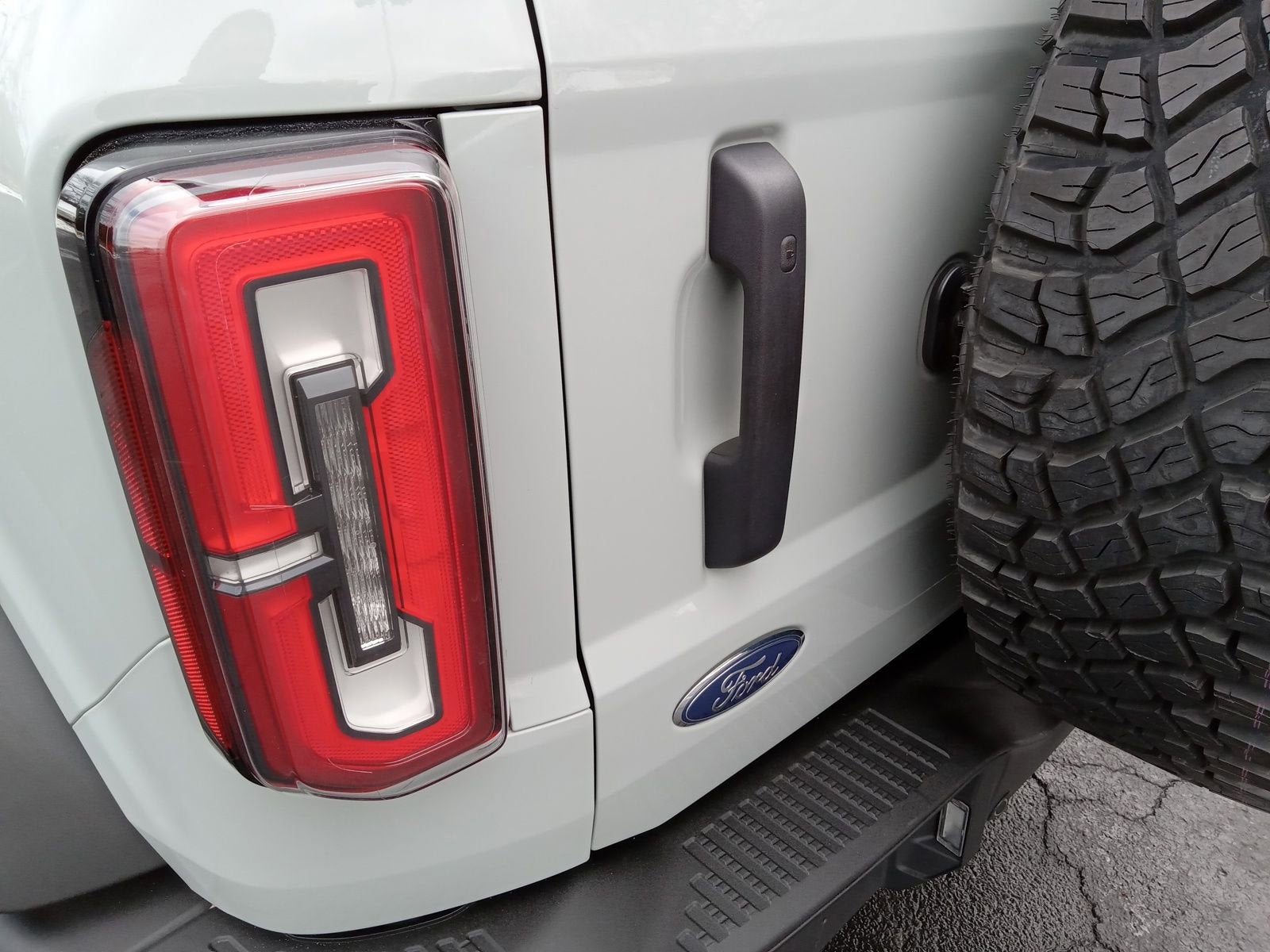 2021 Ford Bronco Base