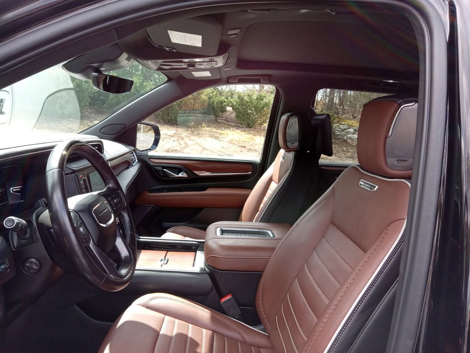 2023 GMC Yukon Denali Ultimate