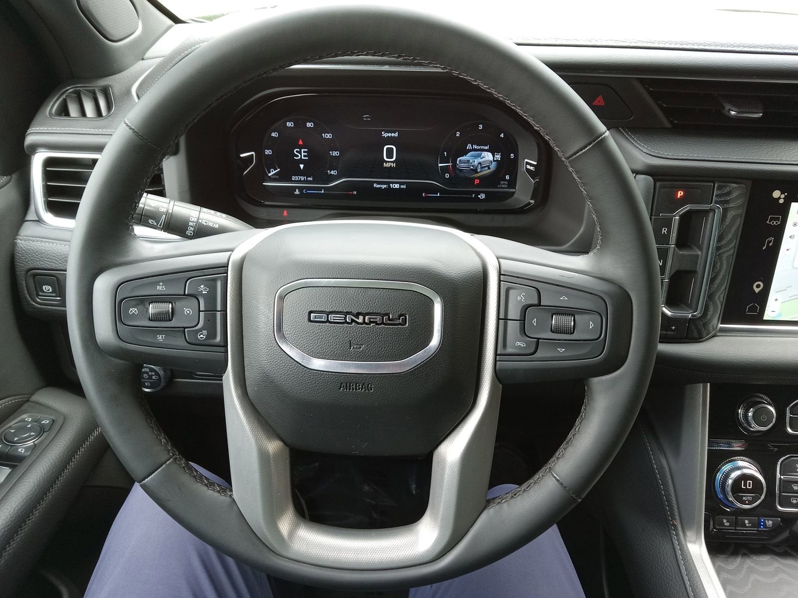 2024 GMC Yukon XL Denali