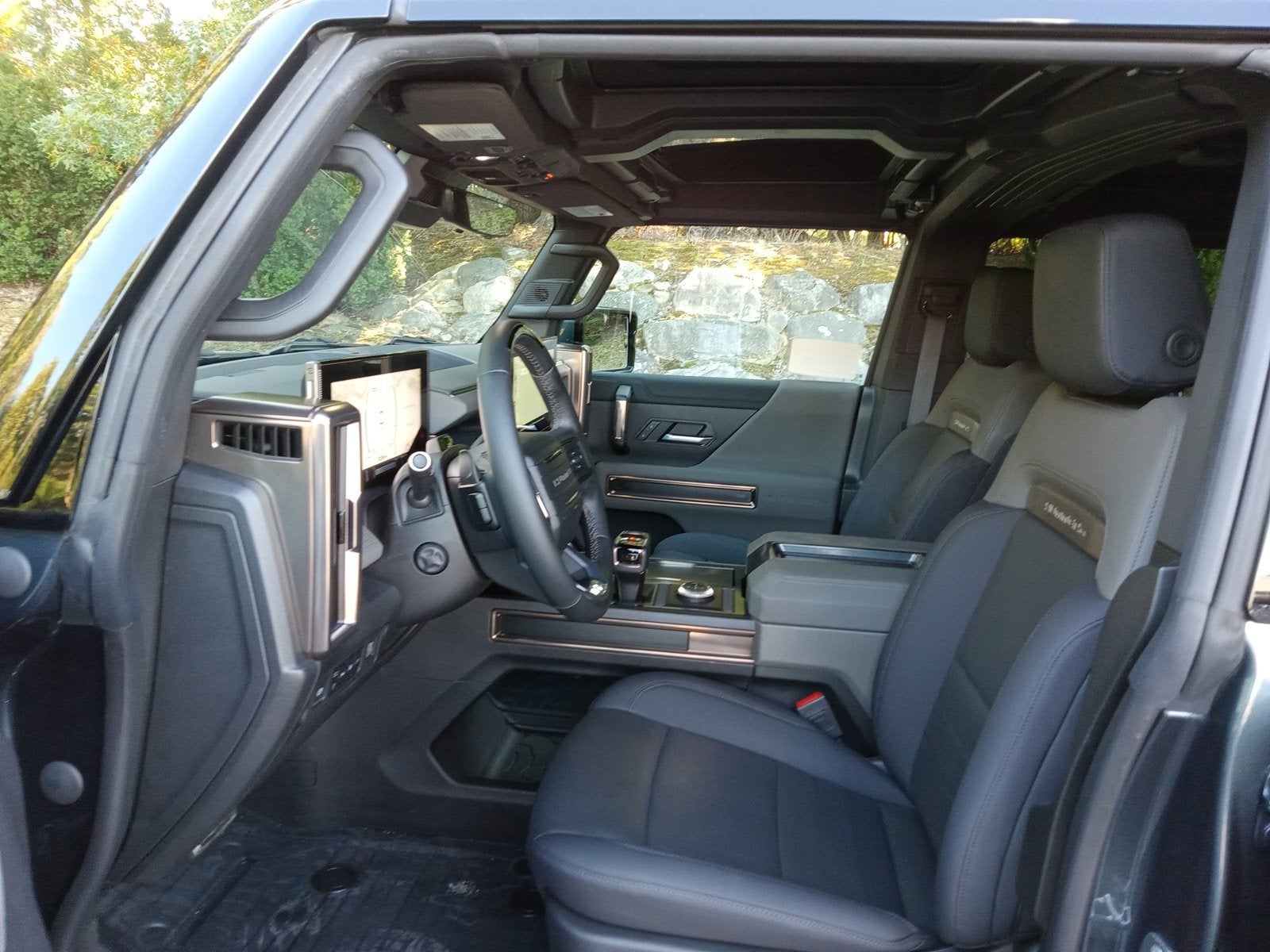 2025 GMC HUMMER EV SUV 2X