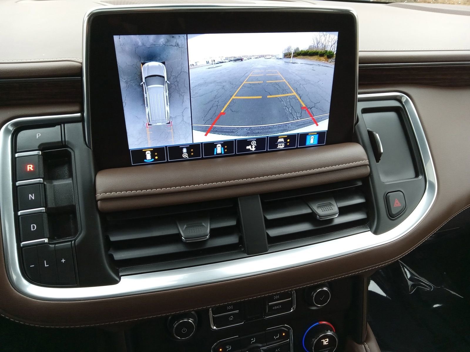 2021 Chevrolet Suburban High Country