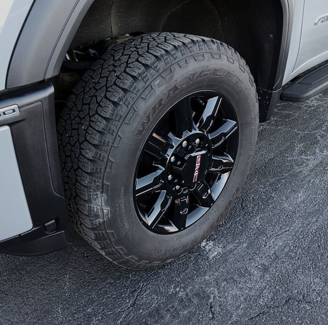 2025 GMC Sierra 2500 HD AT4