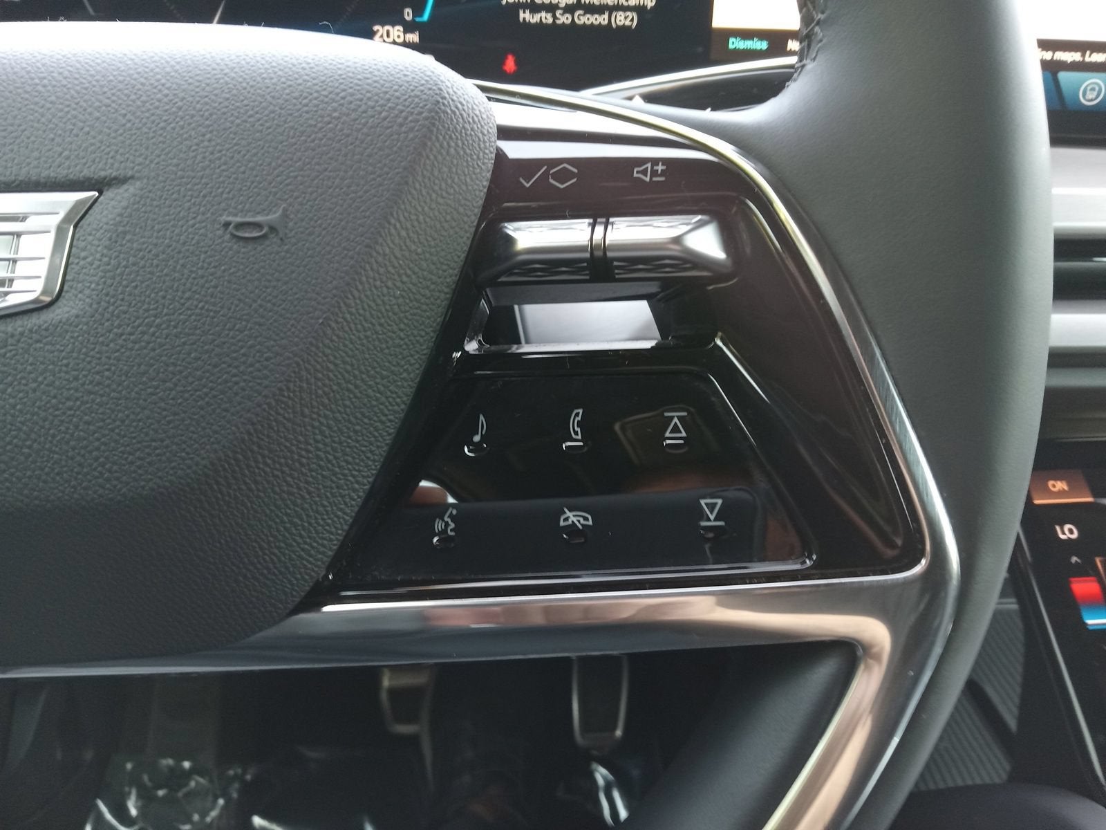 2026 Cadillac VISTIQ Luxury