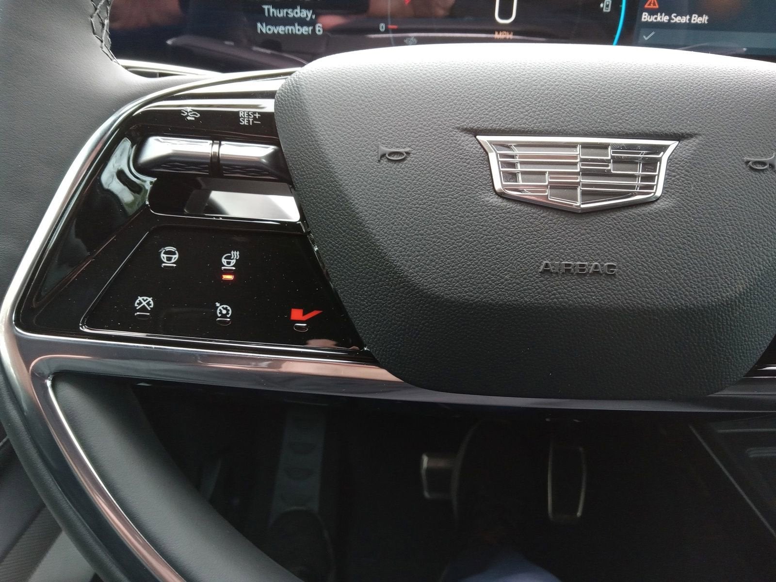 2026 Cadillac VISTIQ Luxury