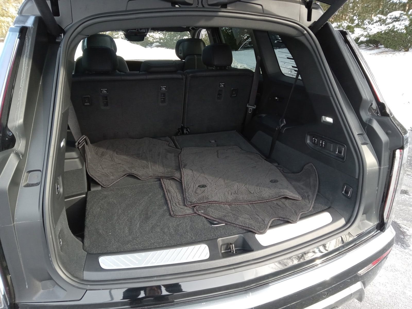 2026 Cadillac VISTIQ Luxury