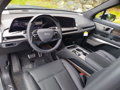 2026 Cadillac VISTIQ Luxury