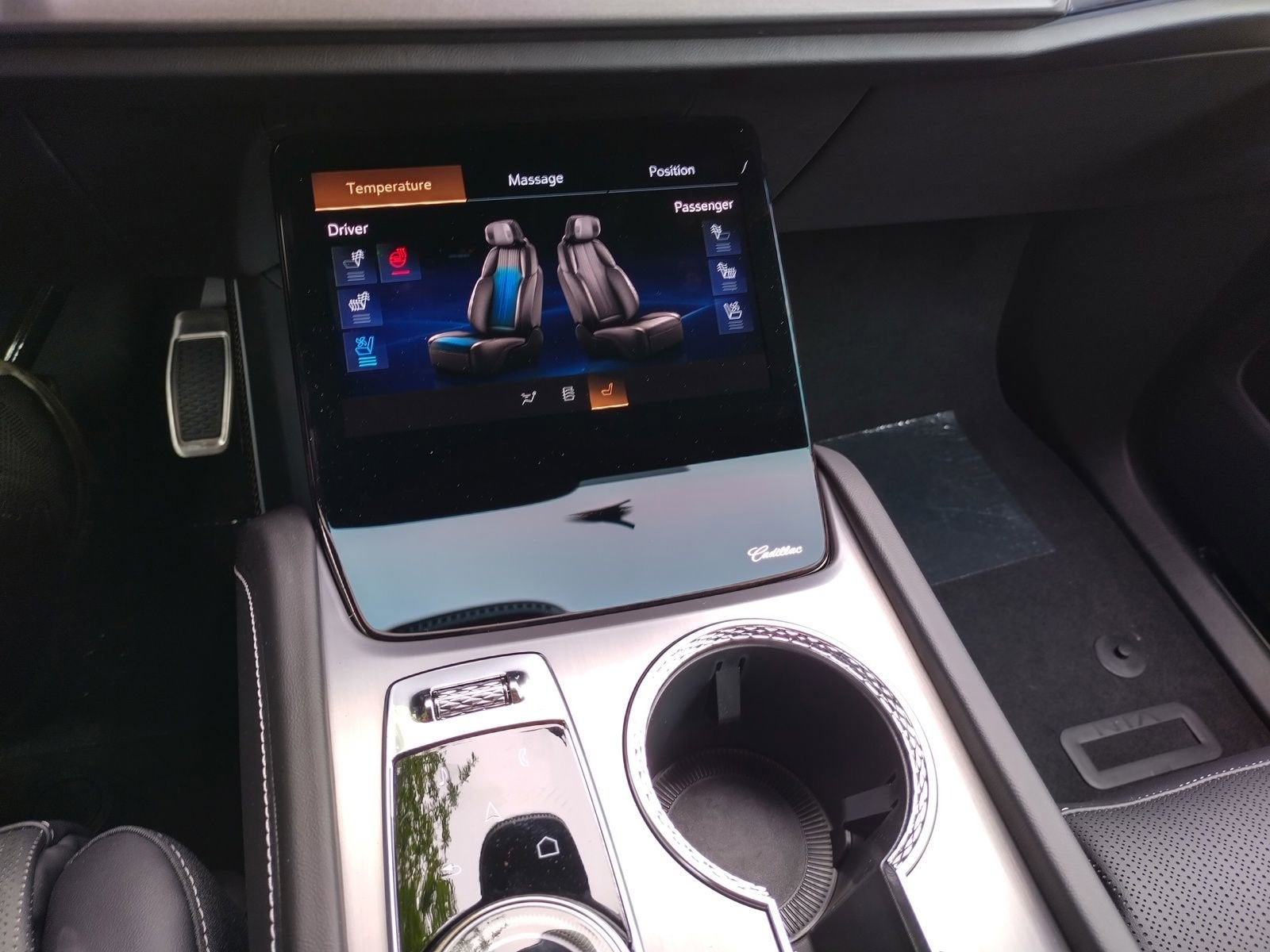 2026 Cadillac VISTIQ Luxury