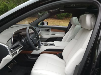 2027 Cadillac VISTIQ Sport
