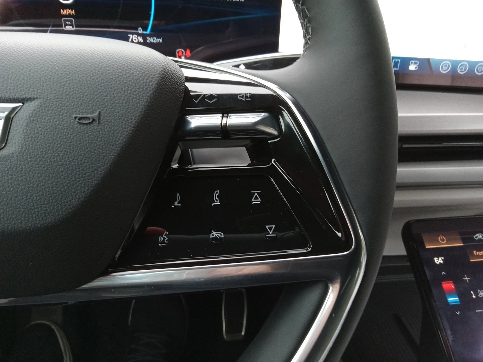 2027 Cadillac VISTIQ Sport