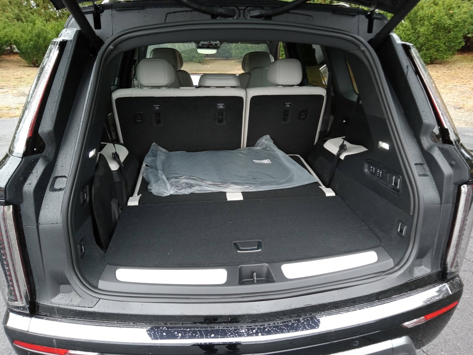 2027 Cadillac VISTIQ Sport