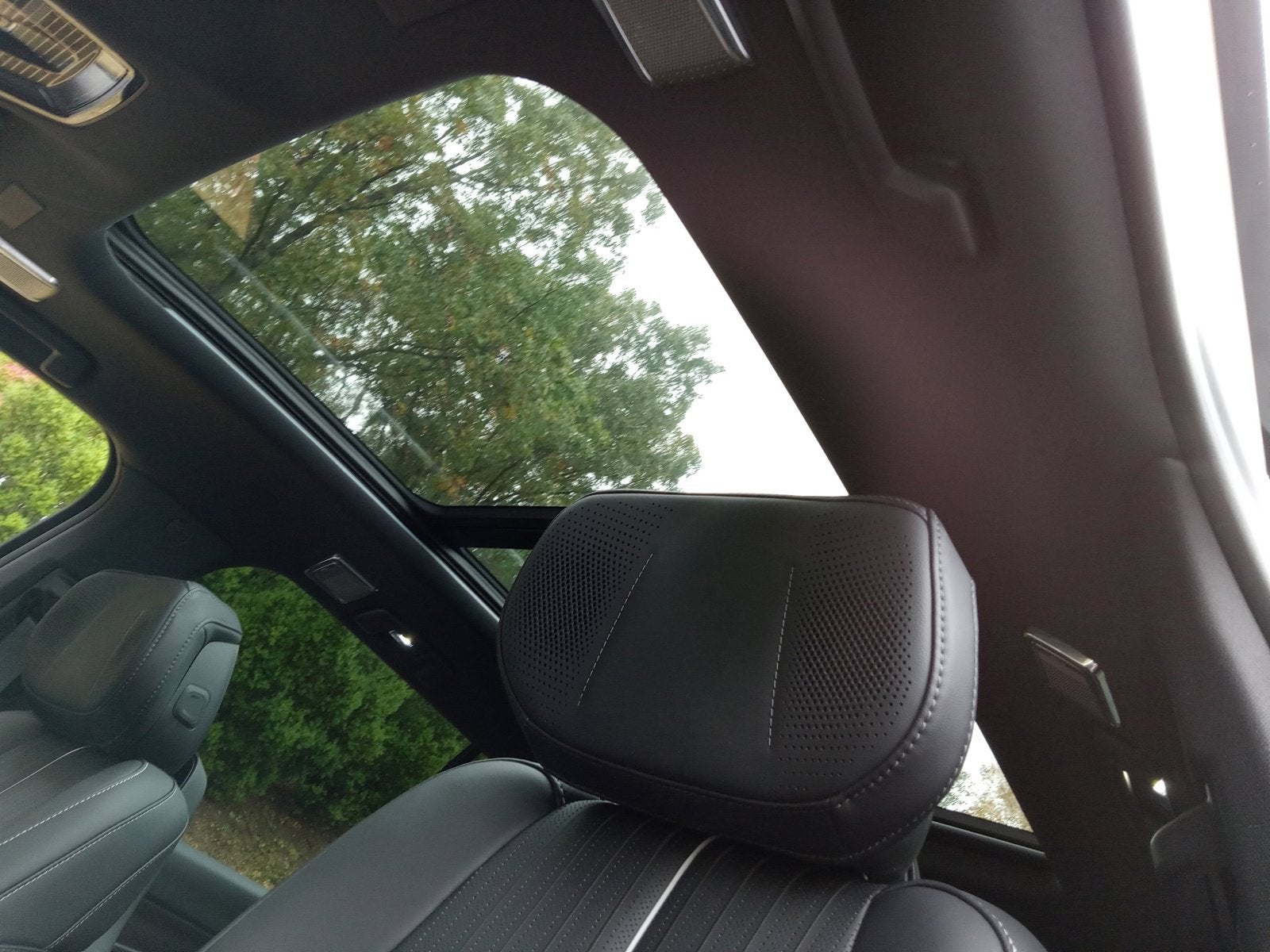 2027 Cadillac VISTIQ Sport