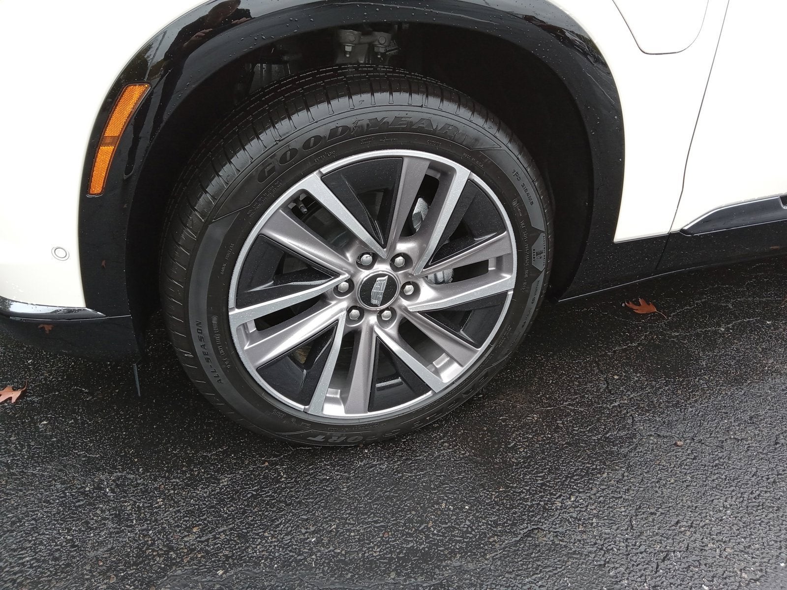 2027 Cadillac VISTIQ Sport