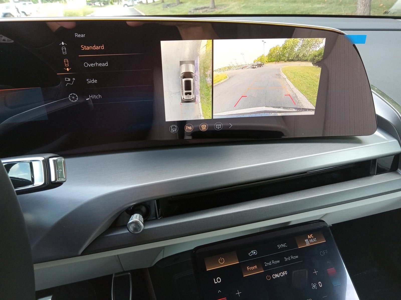 2027 Cadillac VISTIQ Sport
