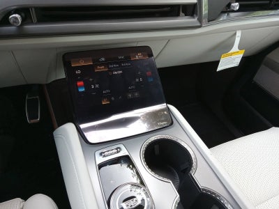 2027 Cadillac VISTIQ Sport