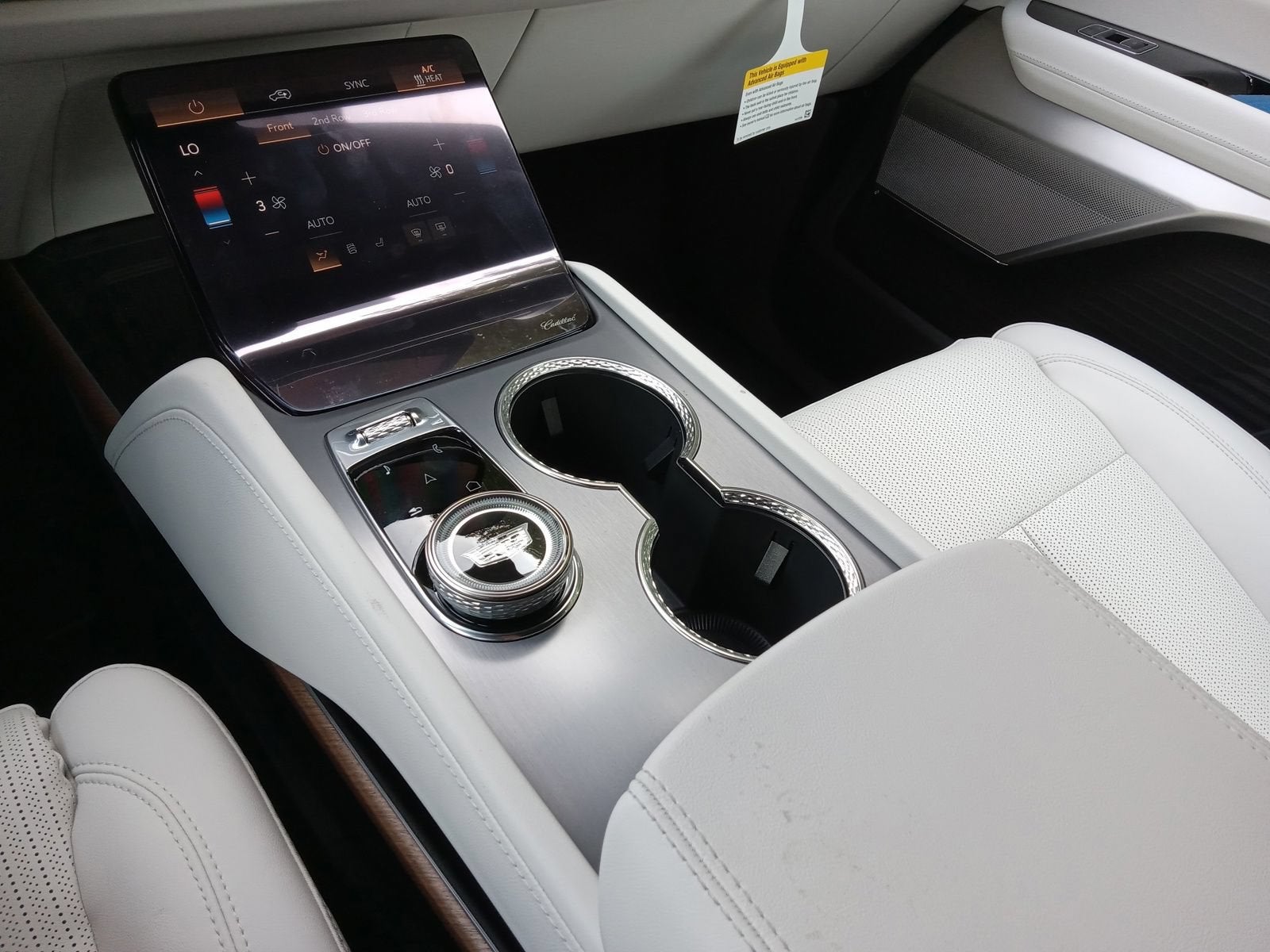 2027 Cadillac VISTIQ Sport