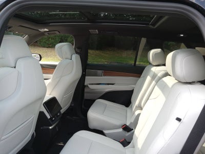 2027 Cadillac VISTIQ Sport
