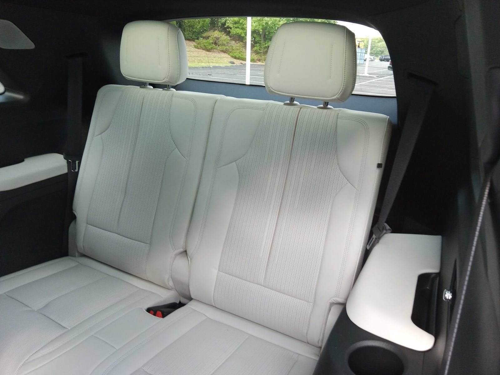 2027 Cadillac VISTIQ Sport
