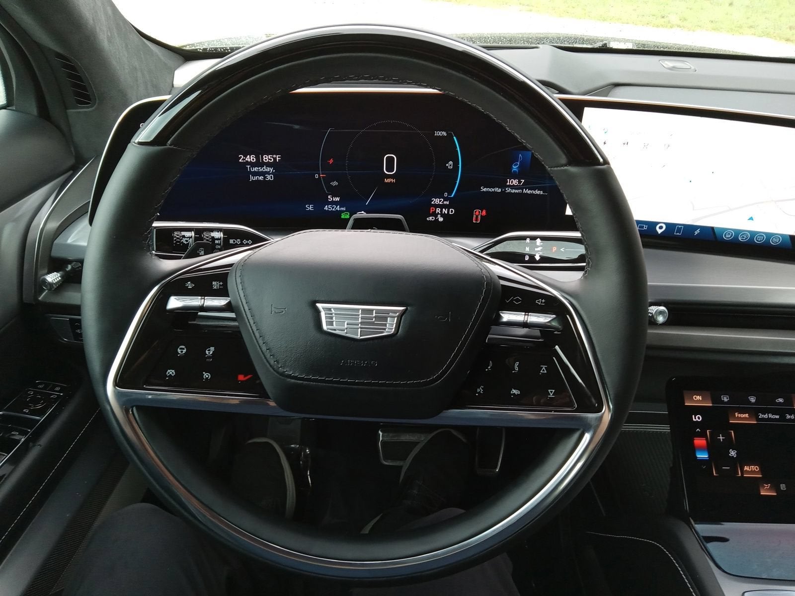 2026 Cadillac VISTIQ Platinum