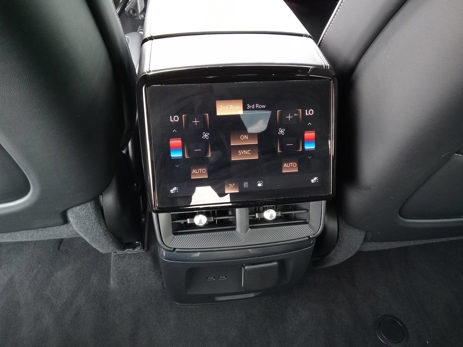 2026 Cadillac VISTIQ Platinum