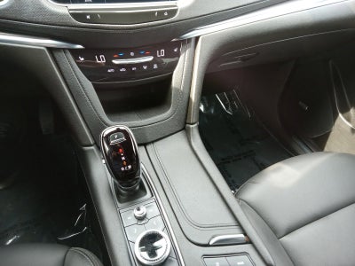 2023 Cadillac XT5 Luxury