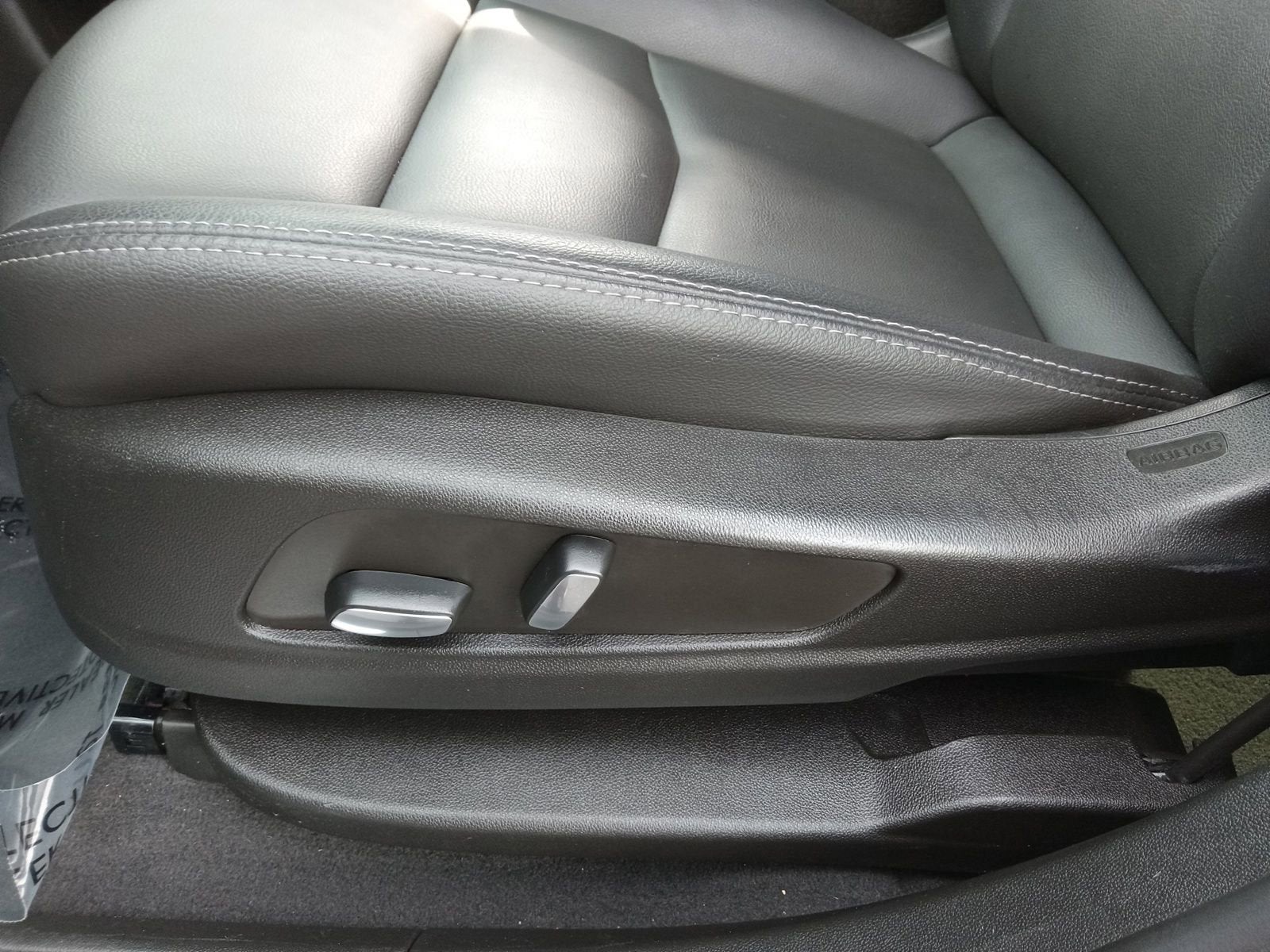 2023 Cadillac XT5 Luxury