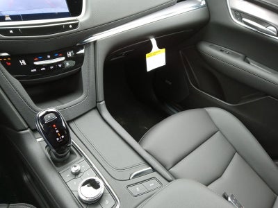 2026 Cadillac XT5 Luxury