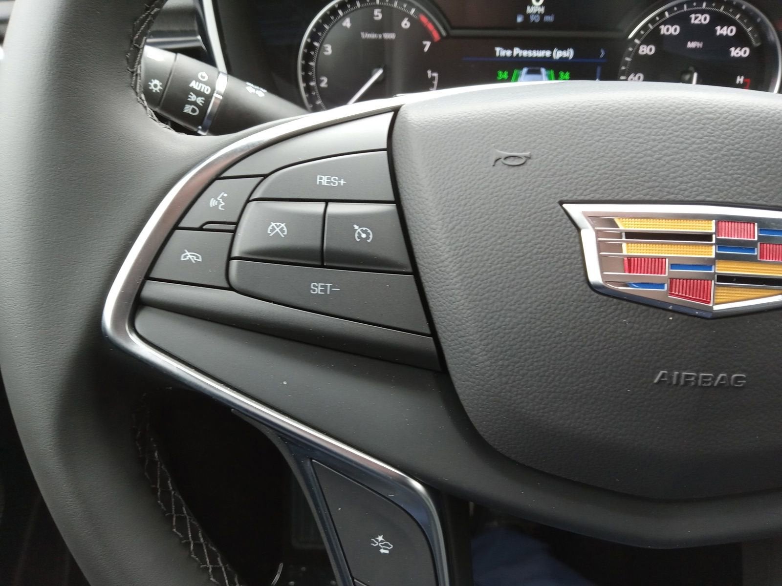 2026 Cadillac XT5 Luxury