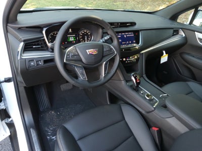 2026 Cadillac XT5 Luxury