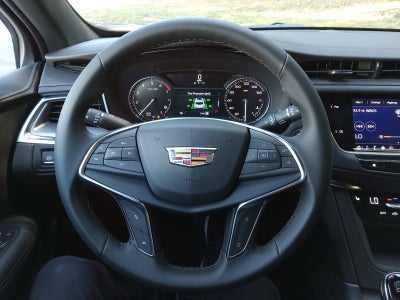 2026 Cadillac XT5 Luxury