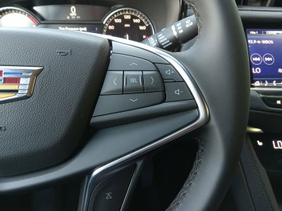 2026 Cadillac XT5 Luxury