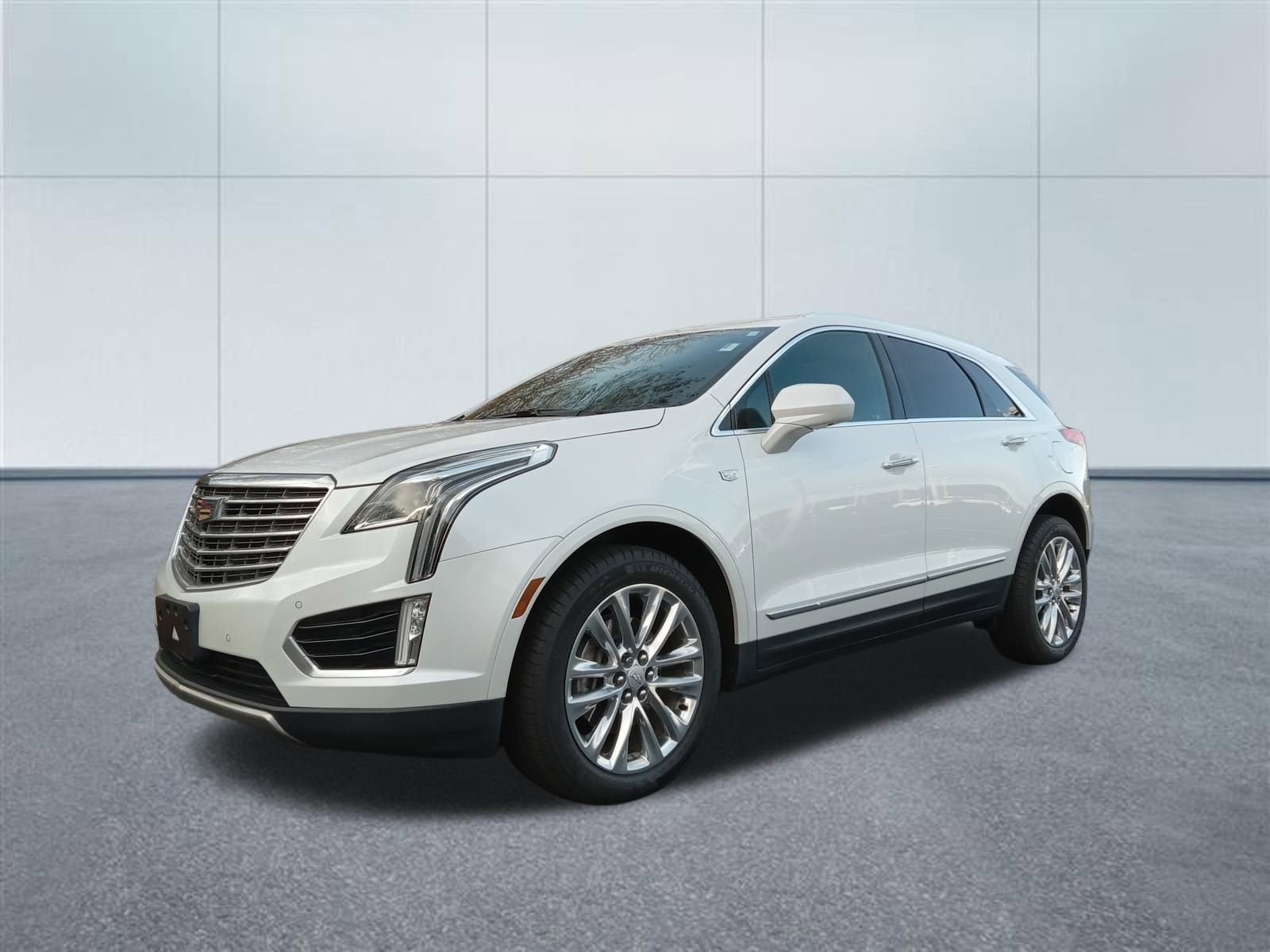2017 Cadillac XT5 Platinum AWD