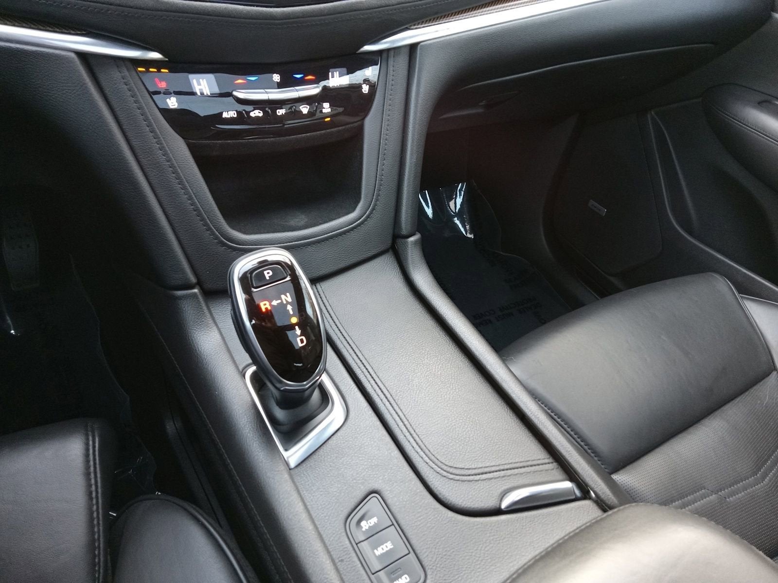 2017 Cadillac XT5 Platinum AWD