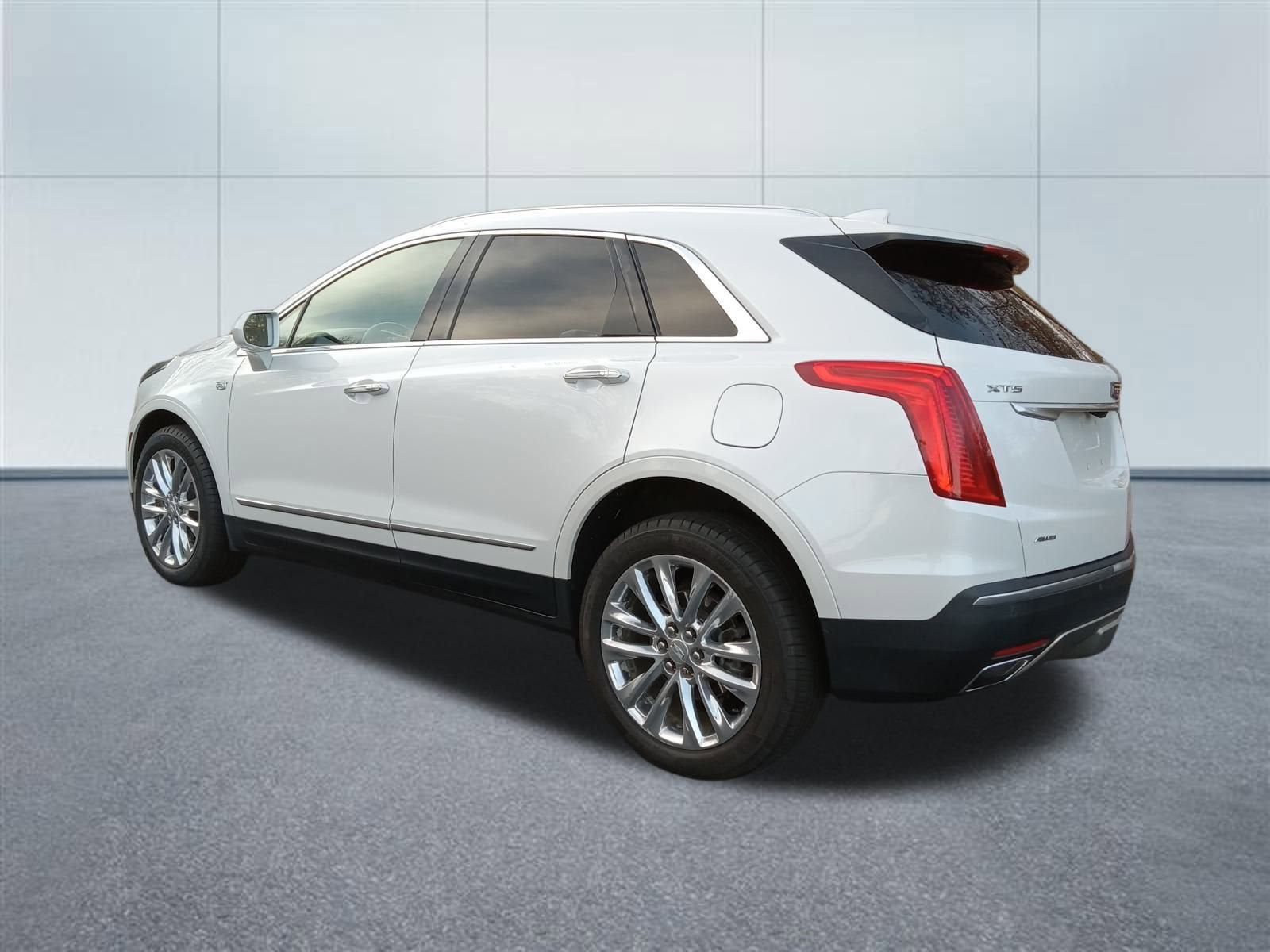 2017 Cadillac XT5 Platinum AWD