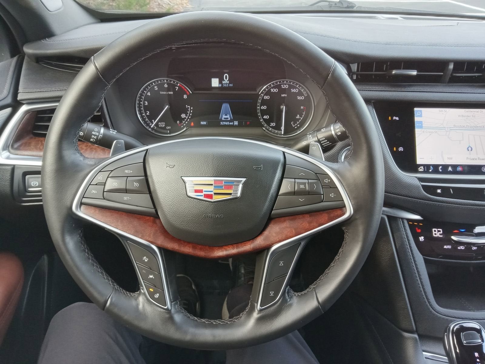 2025 Cadillac XT5 Sport