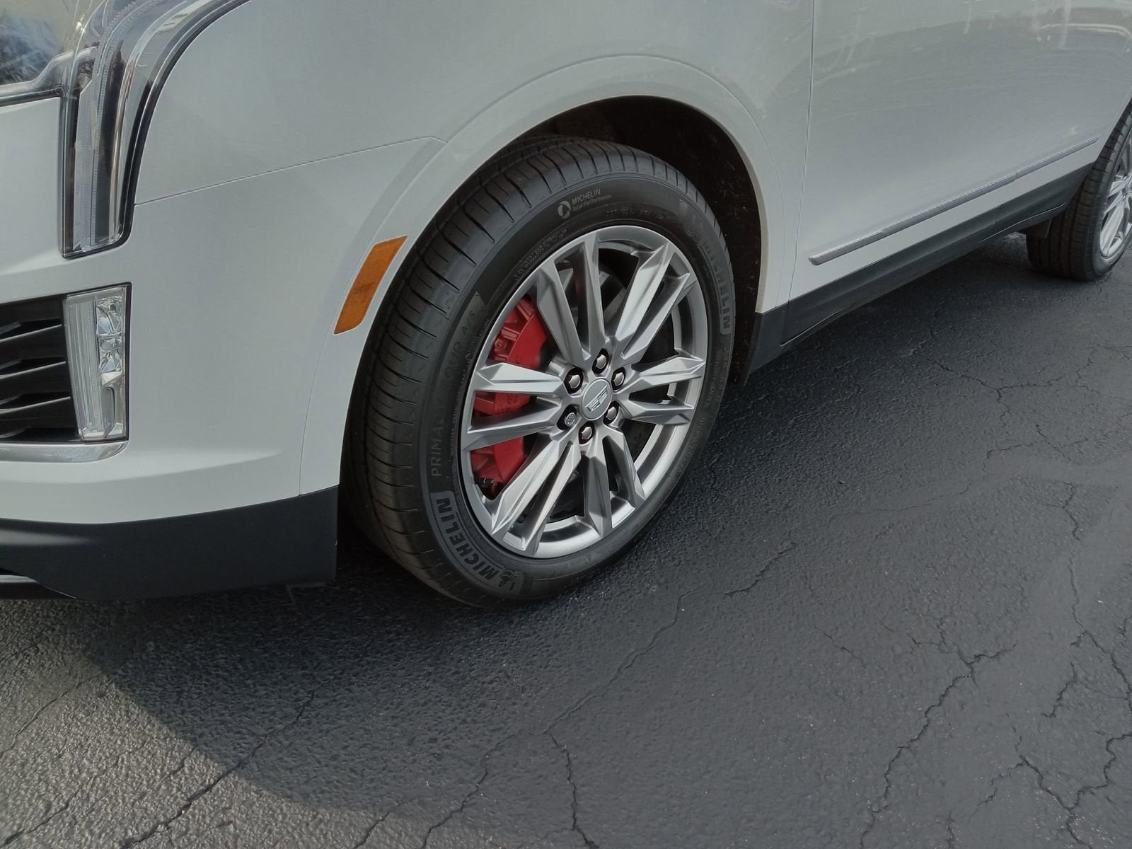 2025 Cadillac XT5 Sport