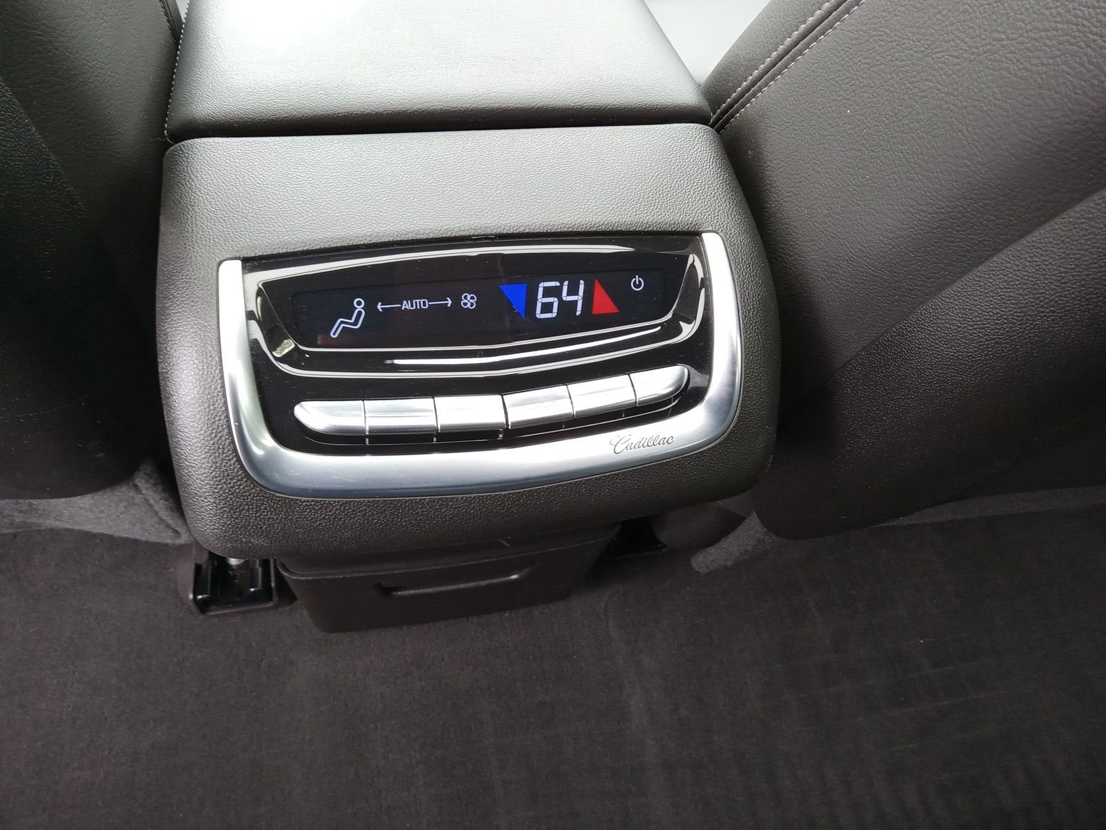 2024 Cadillac XT6 Luxury