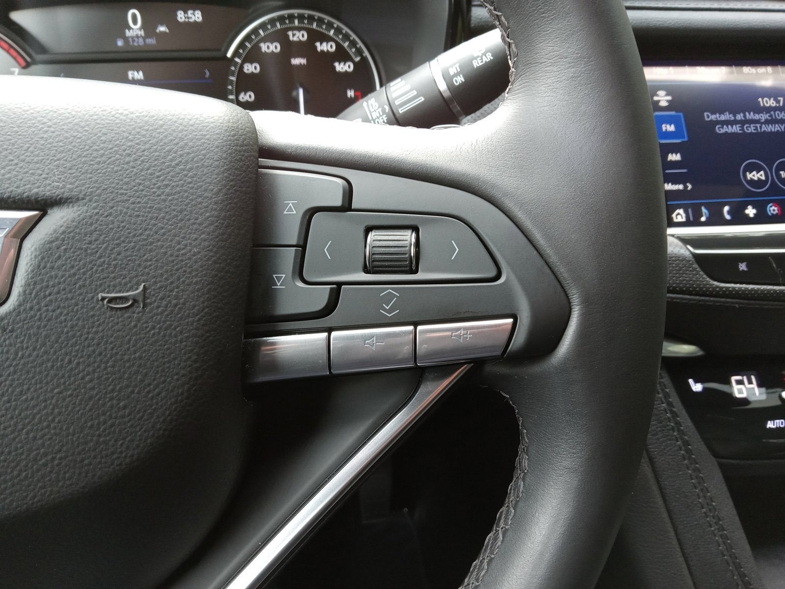 2024 Cadillac XT6 Luxury
