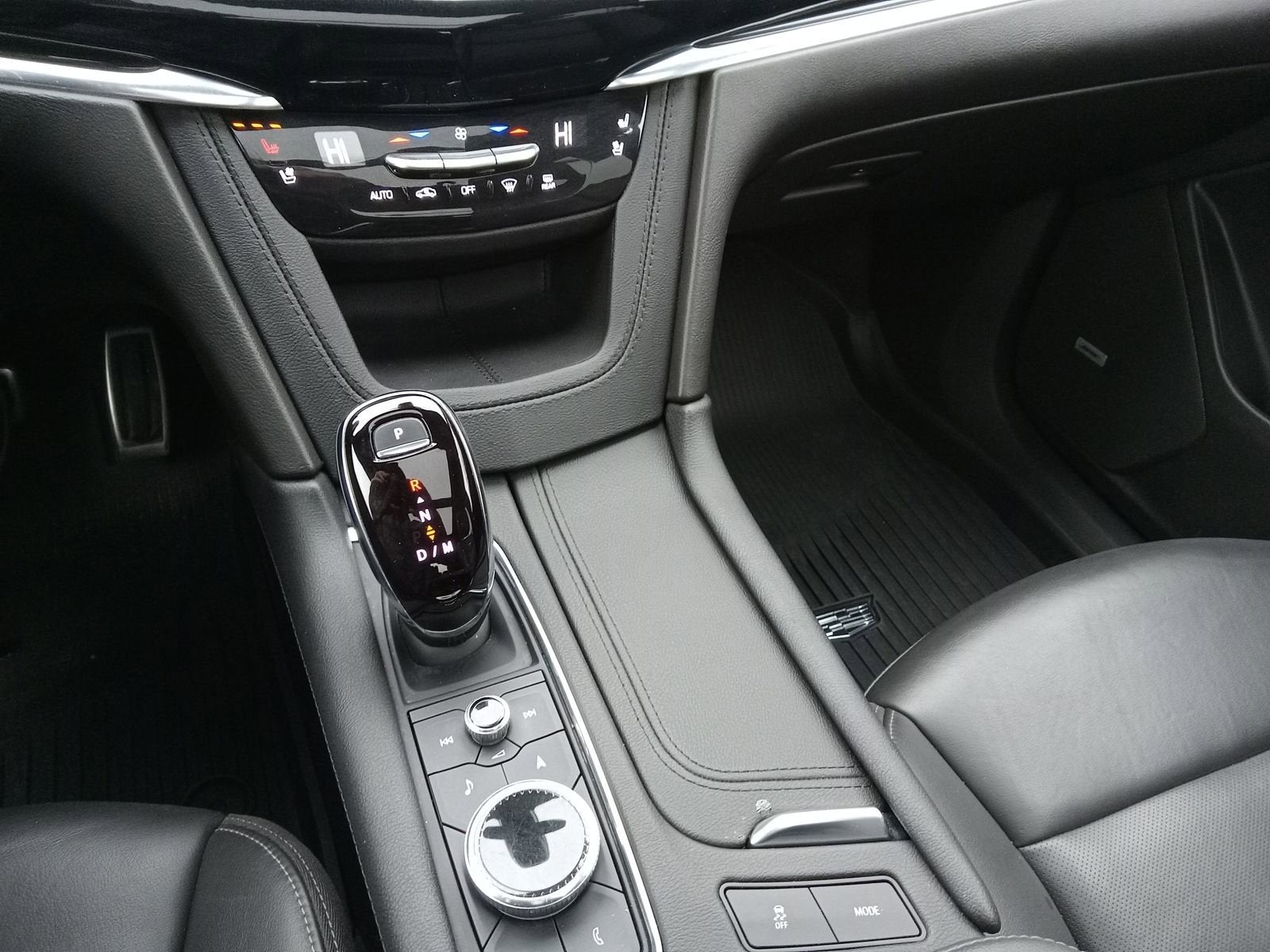 2023 Cadillac XT6 Sport