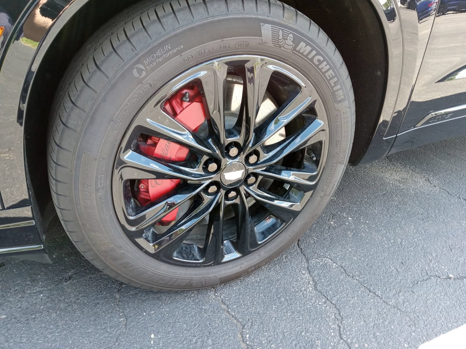 2024 Cadillac XT6 Sport