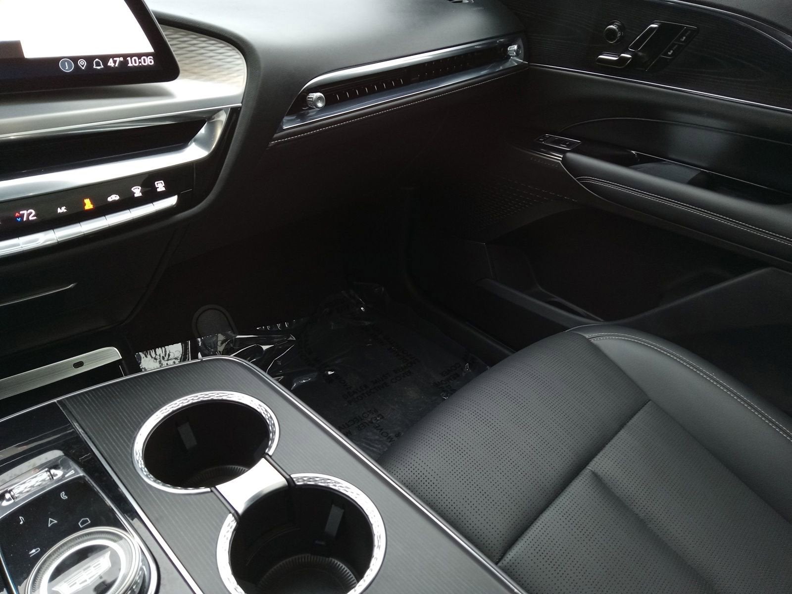 2024 Cadillac LYRIQ Sport 1