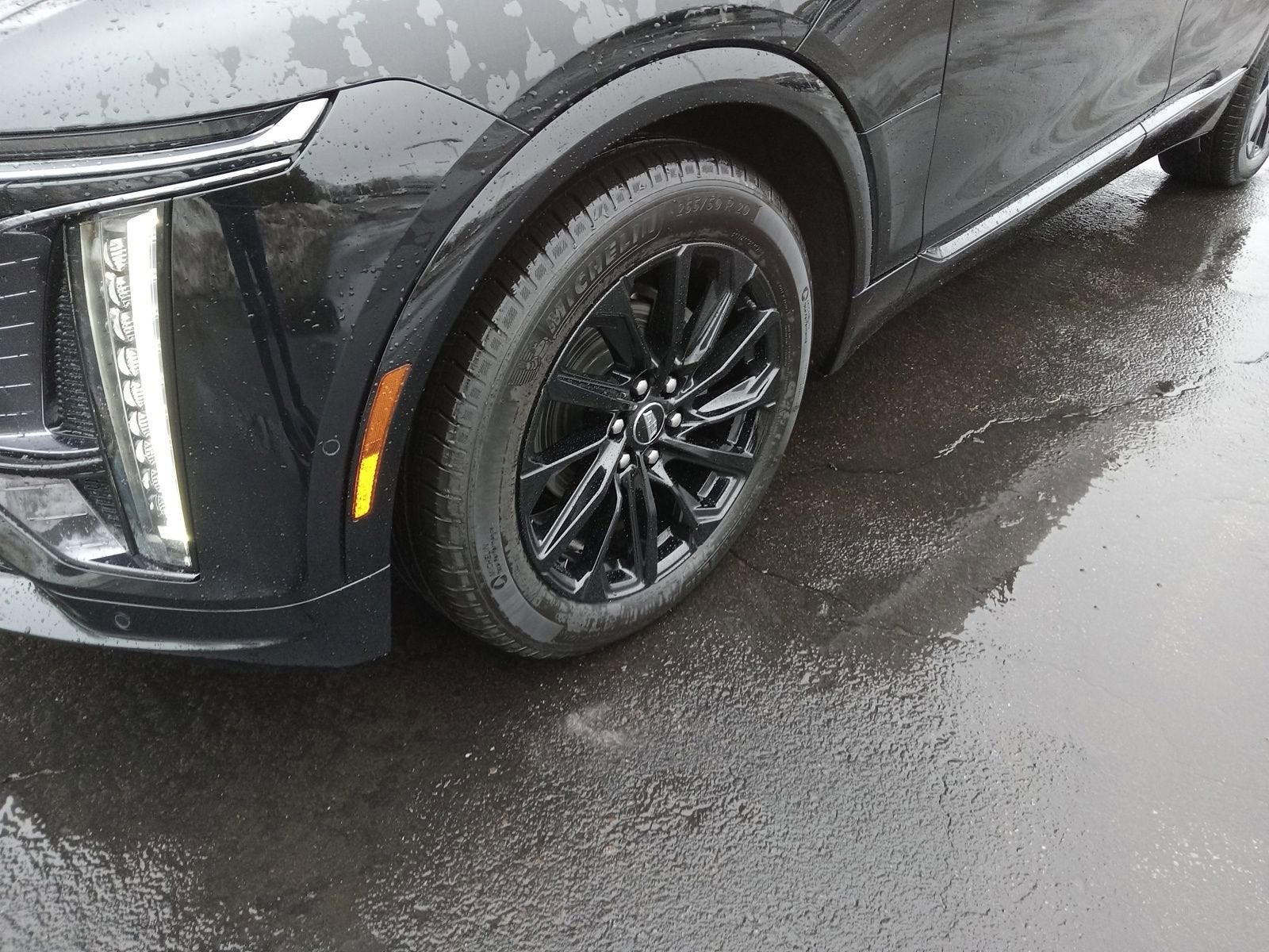 2024 Cadillac LYRIQ Sport 1