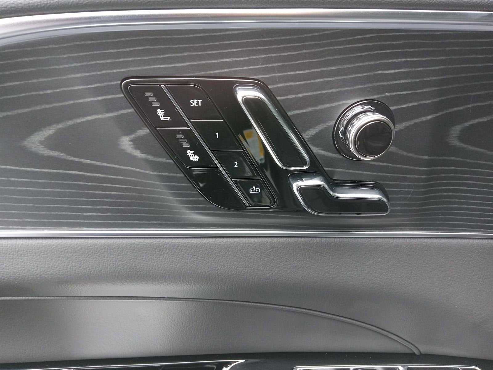 2025 Cadillac LYRIQ Sport 1