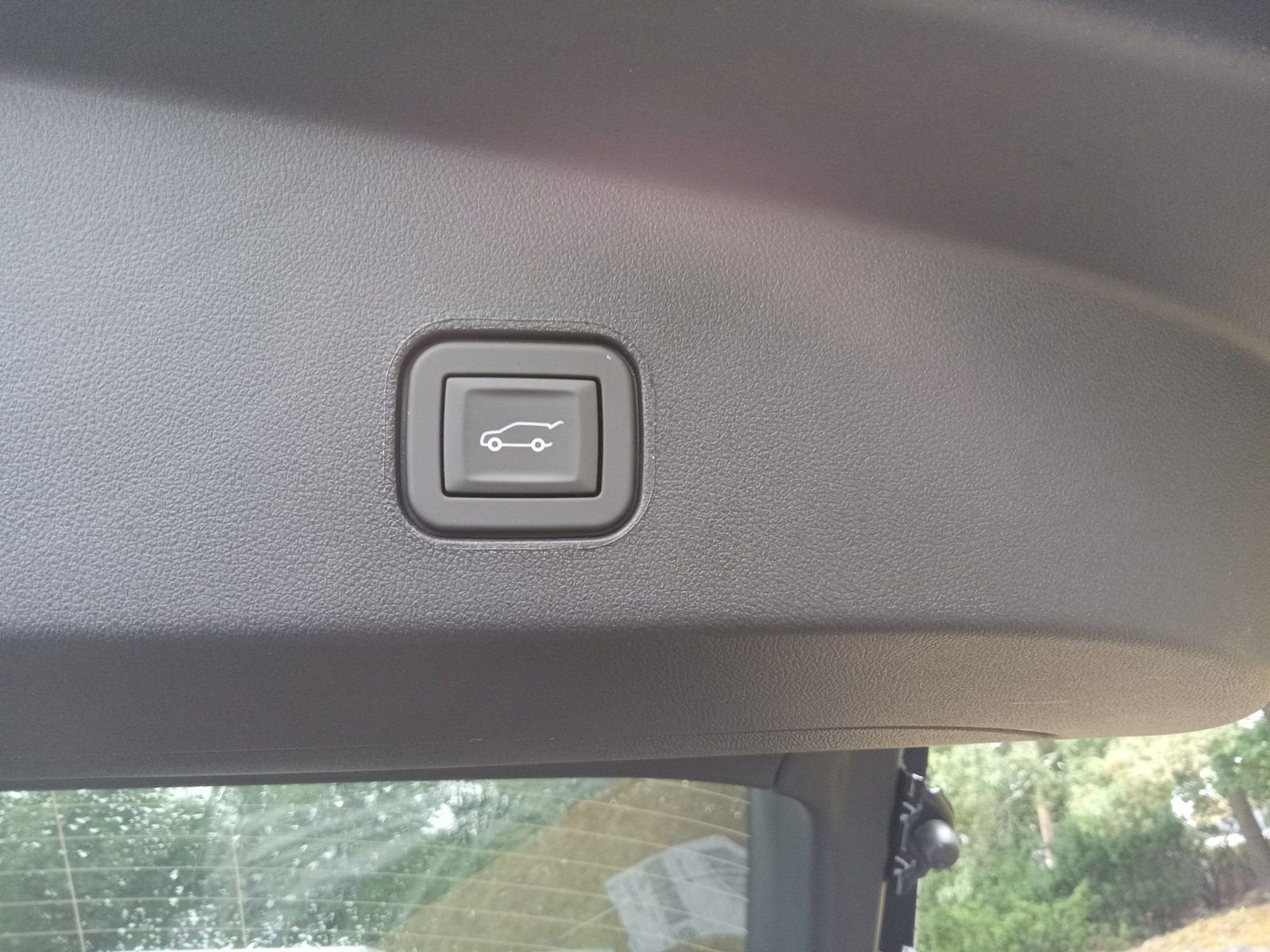 2025 Cadillac LYRIQ Sport 1