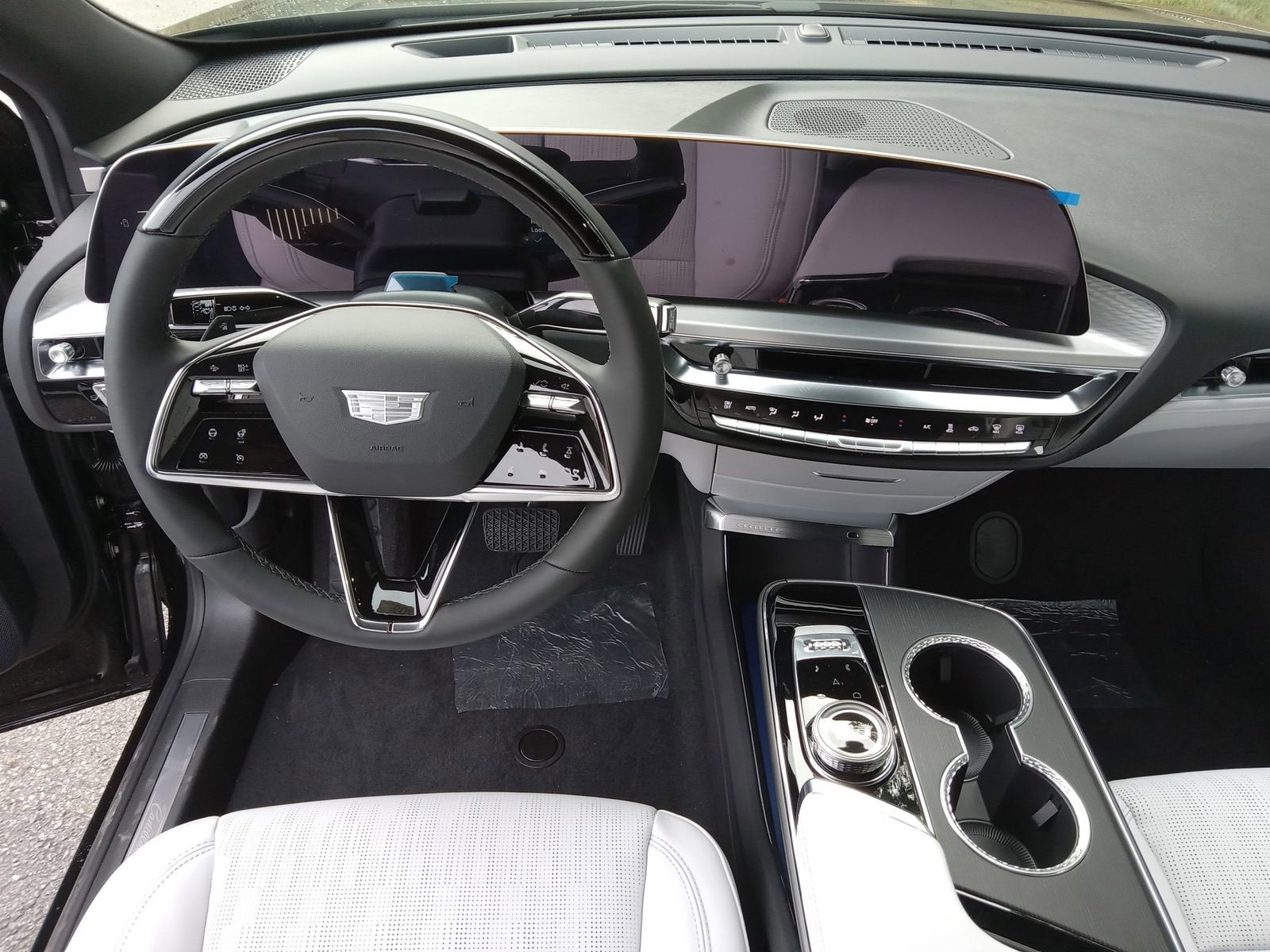 2026 Cadillac LYRIQ Sport