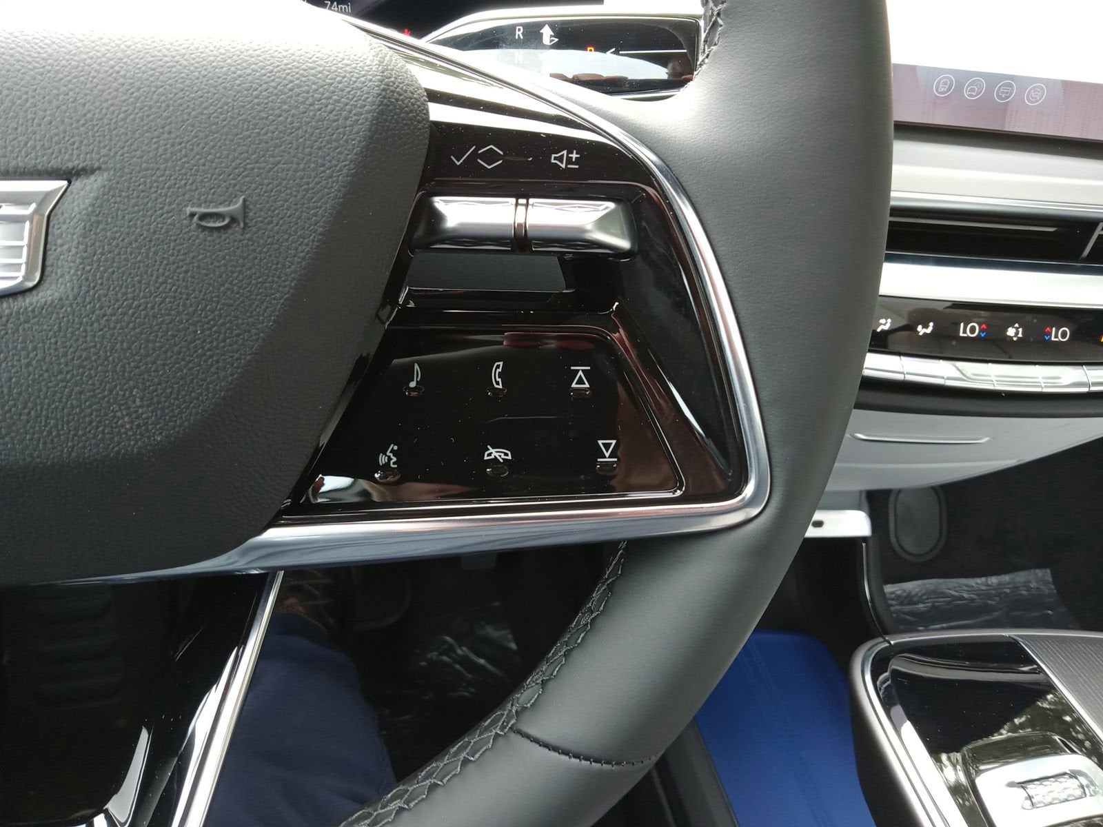 2026 Cadillac LYRIQ Sport