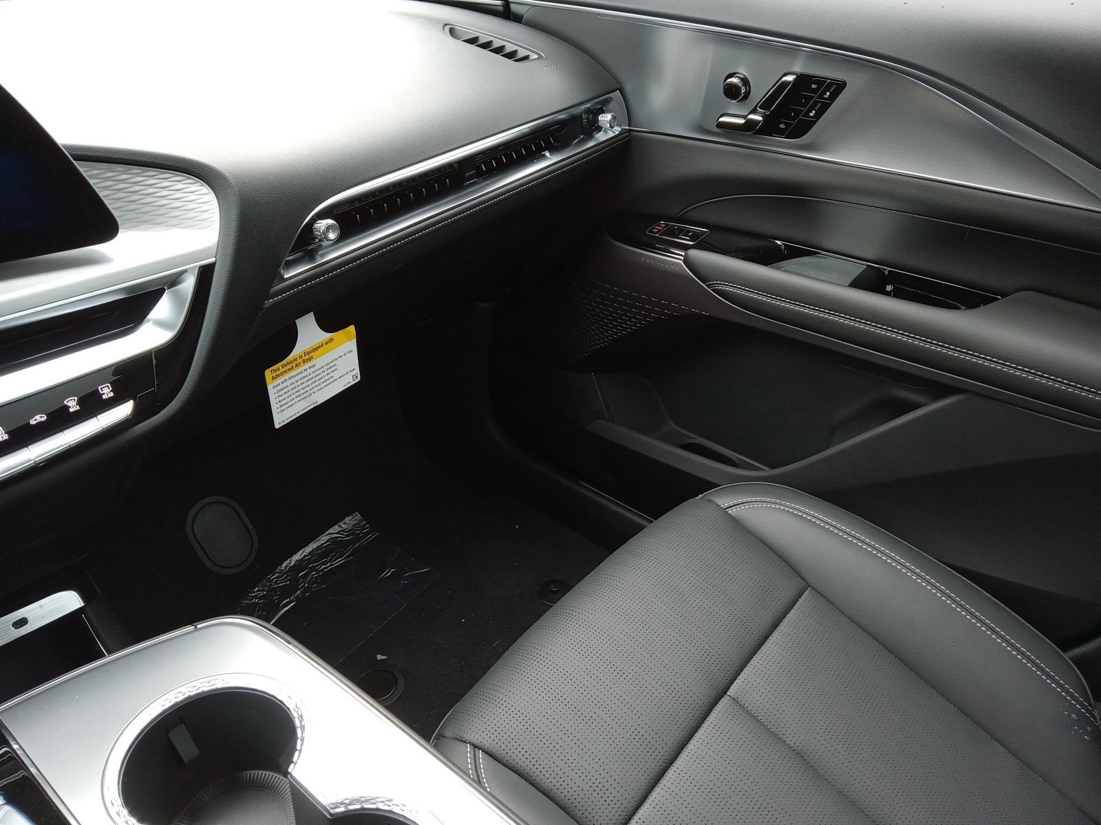 2027 Cadillac LYRIQ Sport