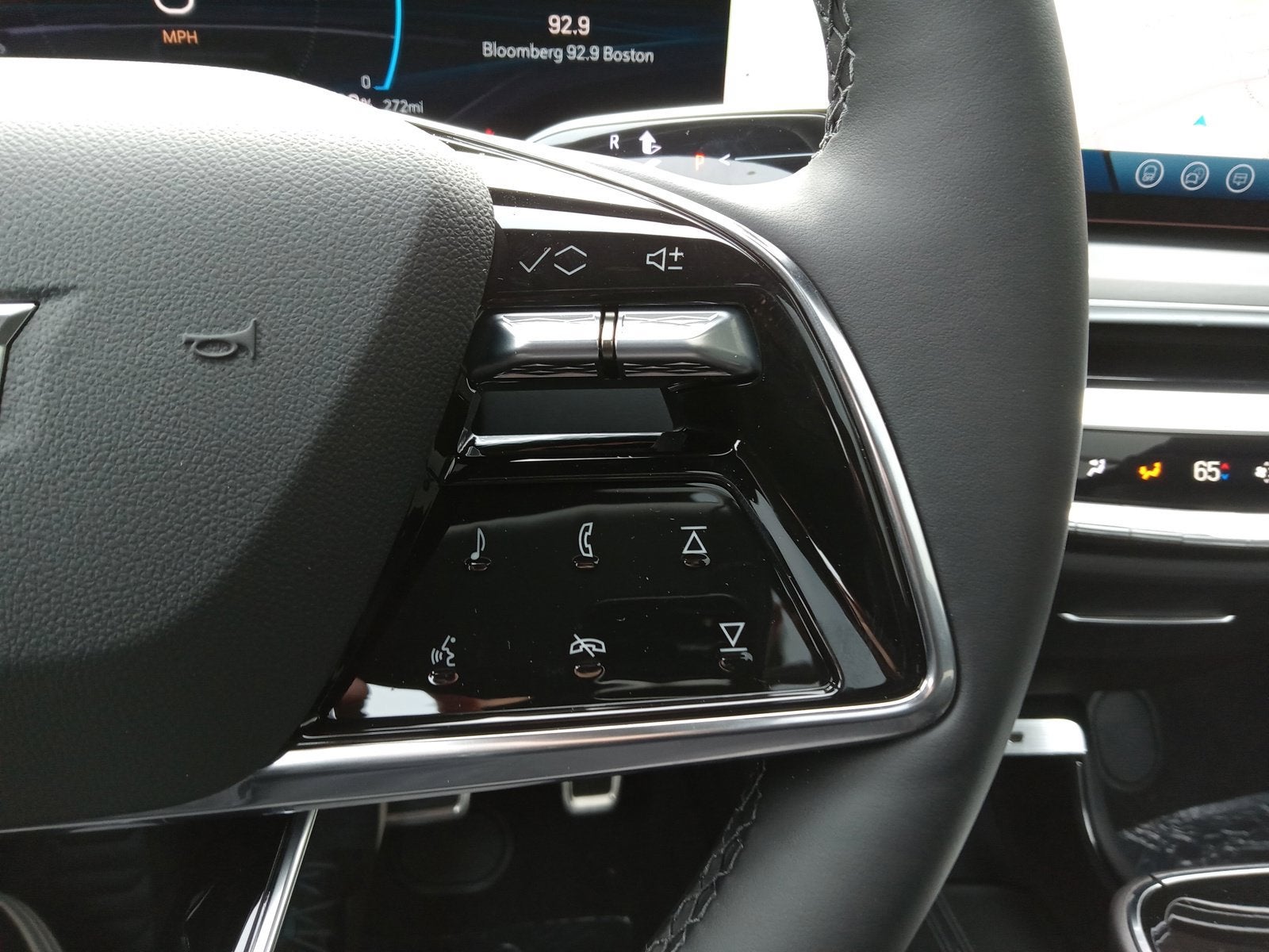 2027 Cadillac LYRIQ Sport